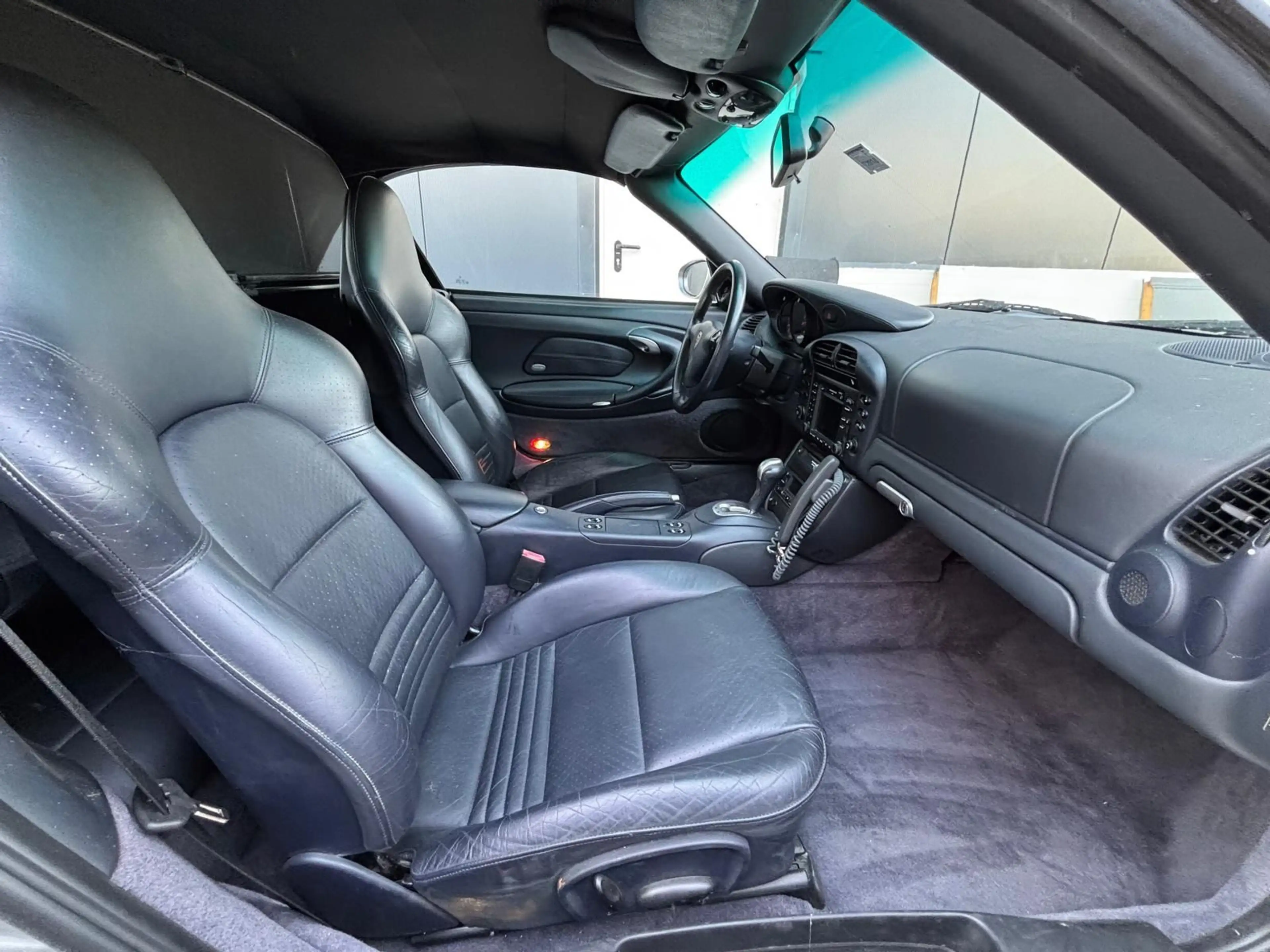 Porsche 996 Carrera 4 Cabrio orig Km, tip.,voll — photo 11