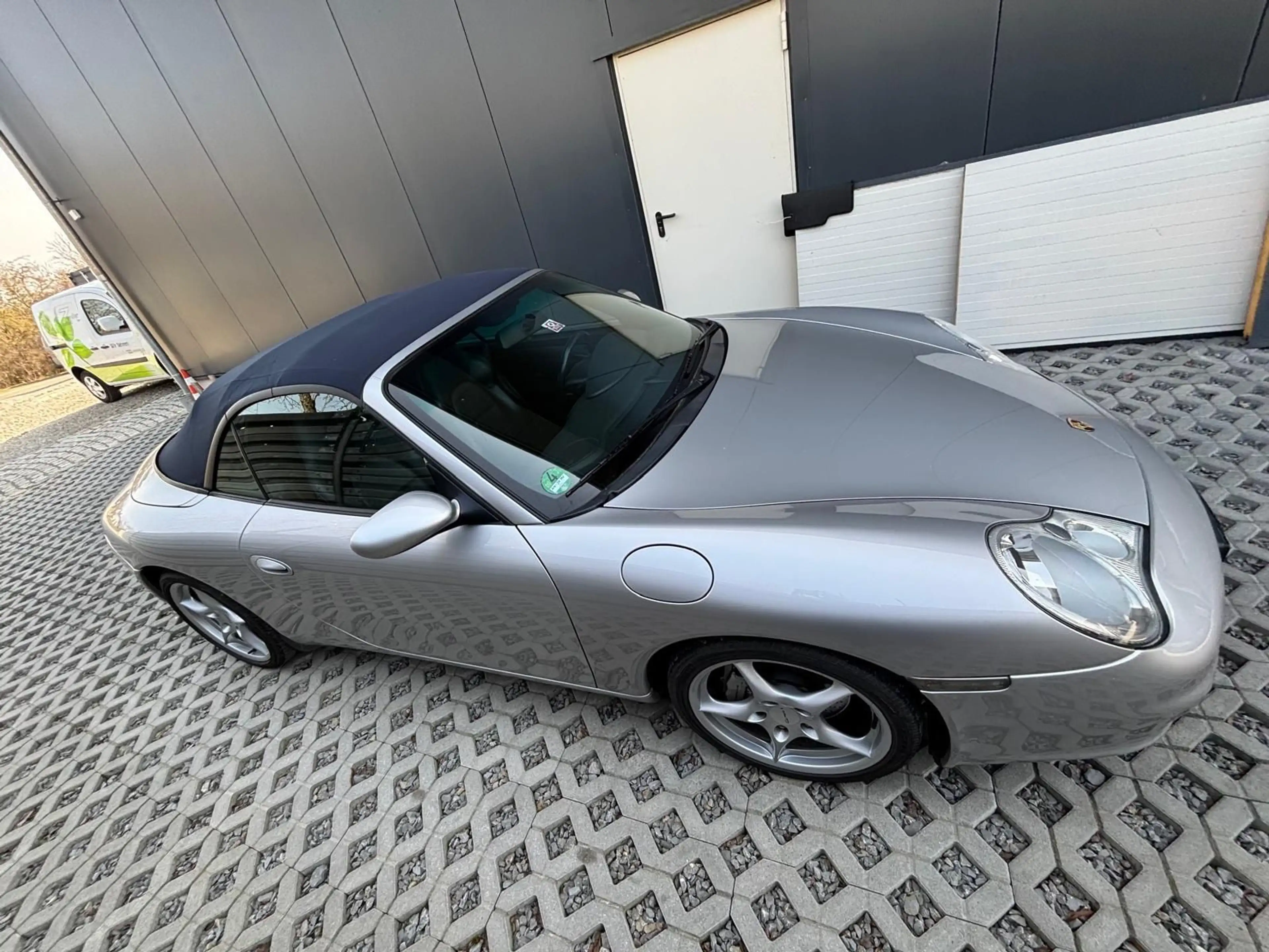 Porsche 996 Carrera 4 Cabrio orig Km, tip.,voll — photo 4