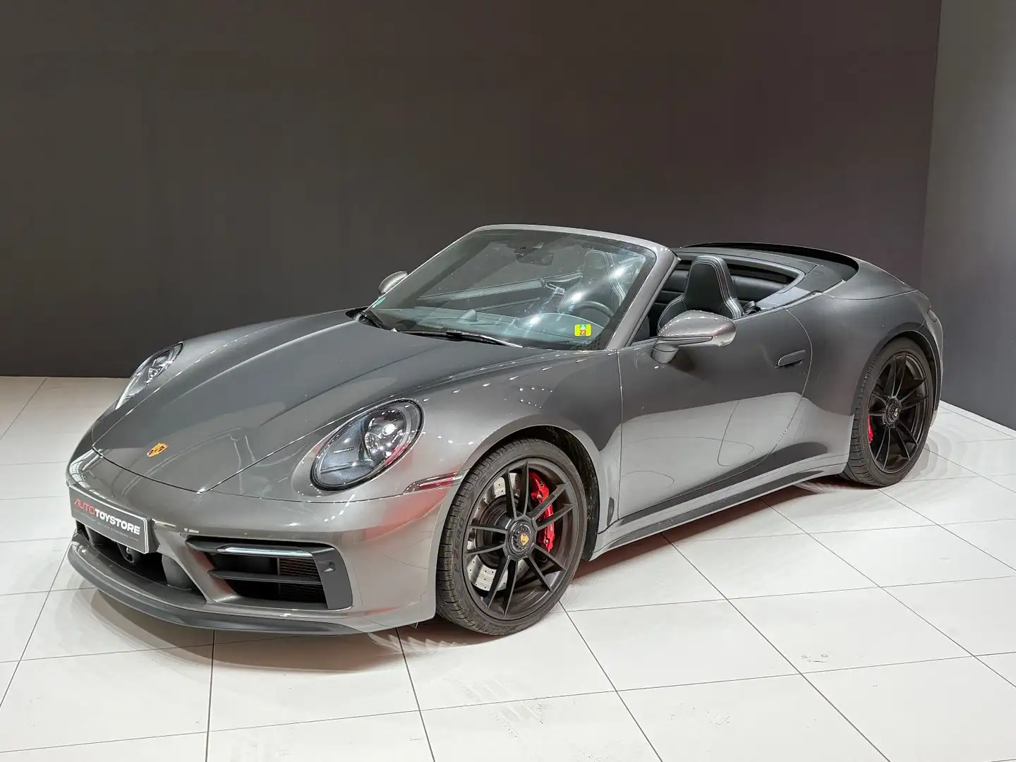 Porsche 992 Carrera 4 GTS Cabrio, BOSE, InnoDrive, PASM Grau - 1