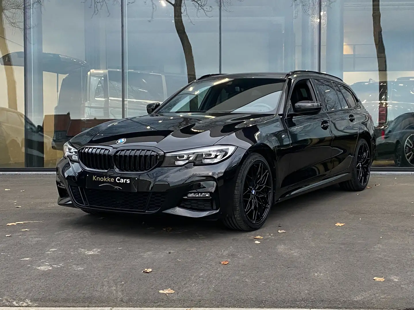 BMW 318 M-Sportpakket,Ledersport,Life-dash,Gps,Lendesteun Zwart - 2