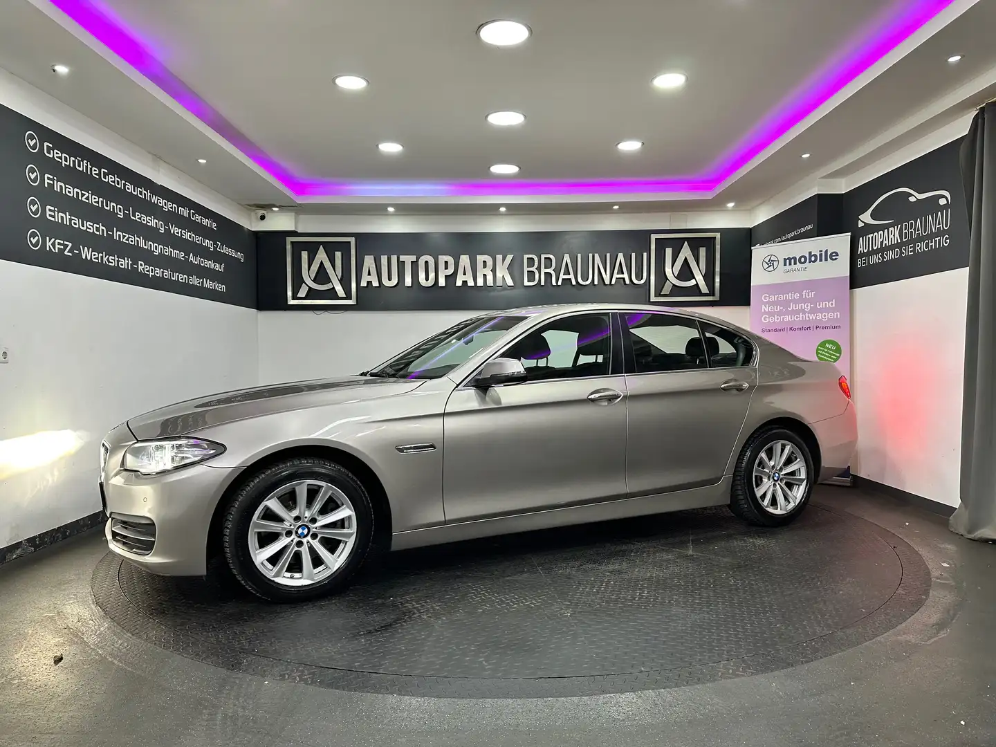 BMW 520 d Lim. F10 Aut. *92.000KM*1.BESITZ*LED* Grau - 2