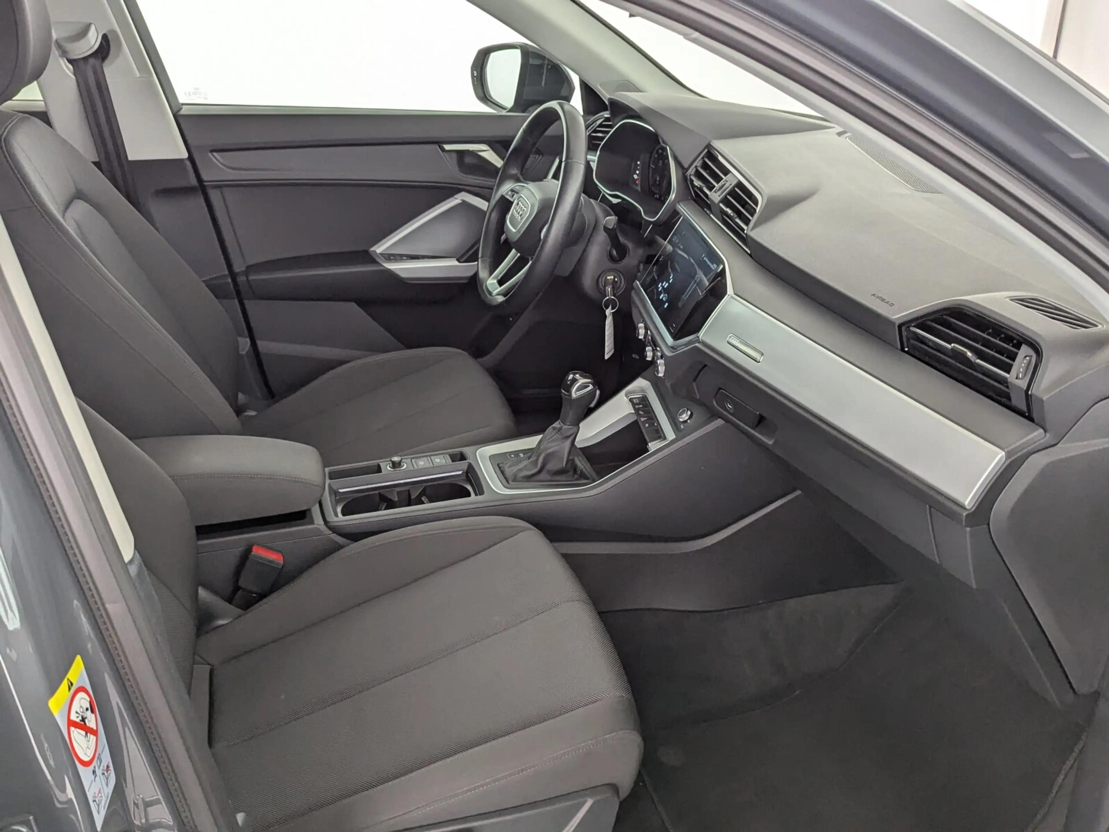 Audi Q3 Q3 45 1.4 TFSI e basis (EURO 6d) LED+NAV+PDC+SHZ — photo 14