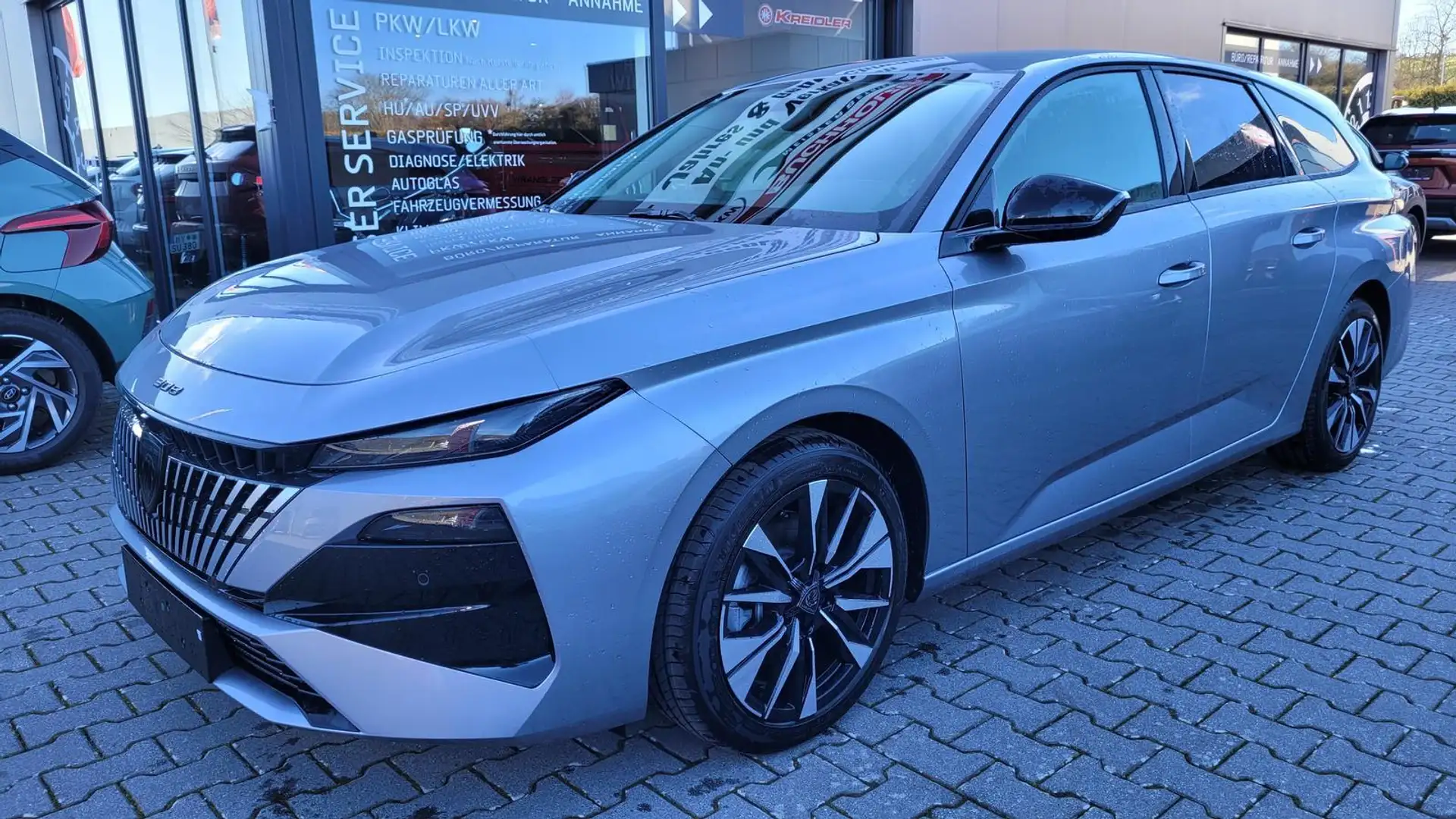 Peugeot 308 SW Hybrid 145 Allure FL*LED*Navi*Shzg*PDC*360*A... Grau - 1