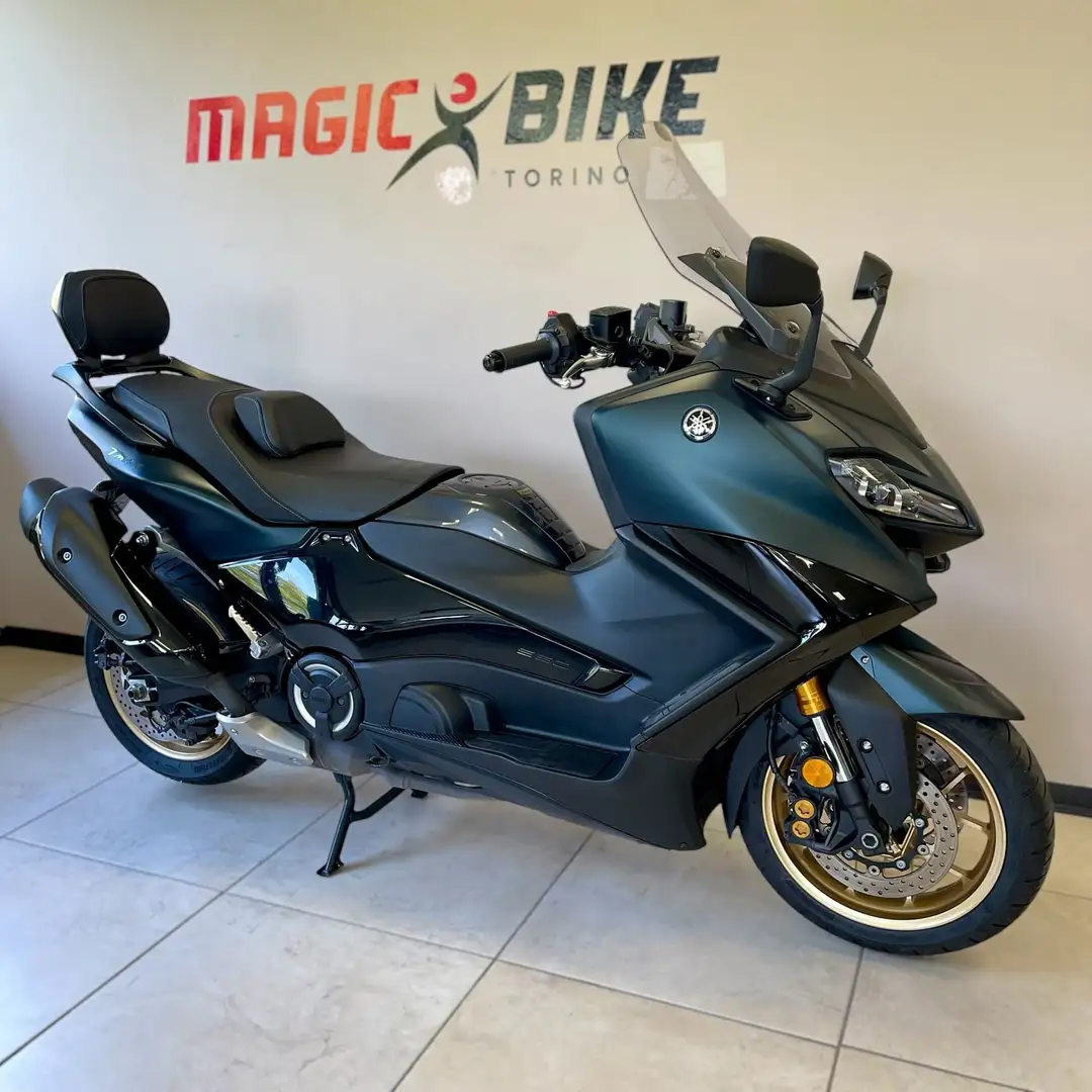 Yamaha TMAX 560 - 1