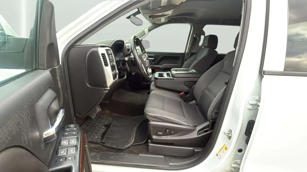 GMC Sierra 1500 снимка GMC Sierra 1500