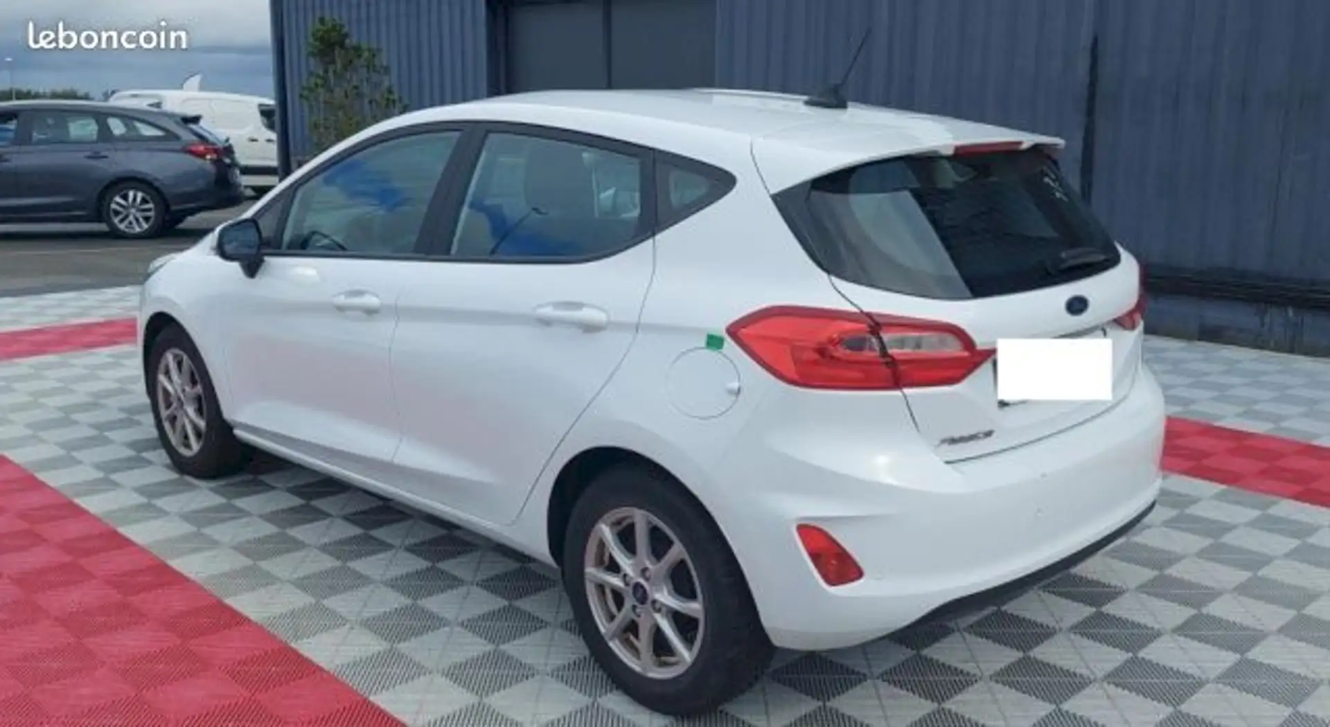 Ford Fiesta V 1.0 EcoBoost 95ch Cool & Connect 5p Blanc - 2
