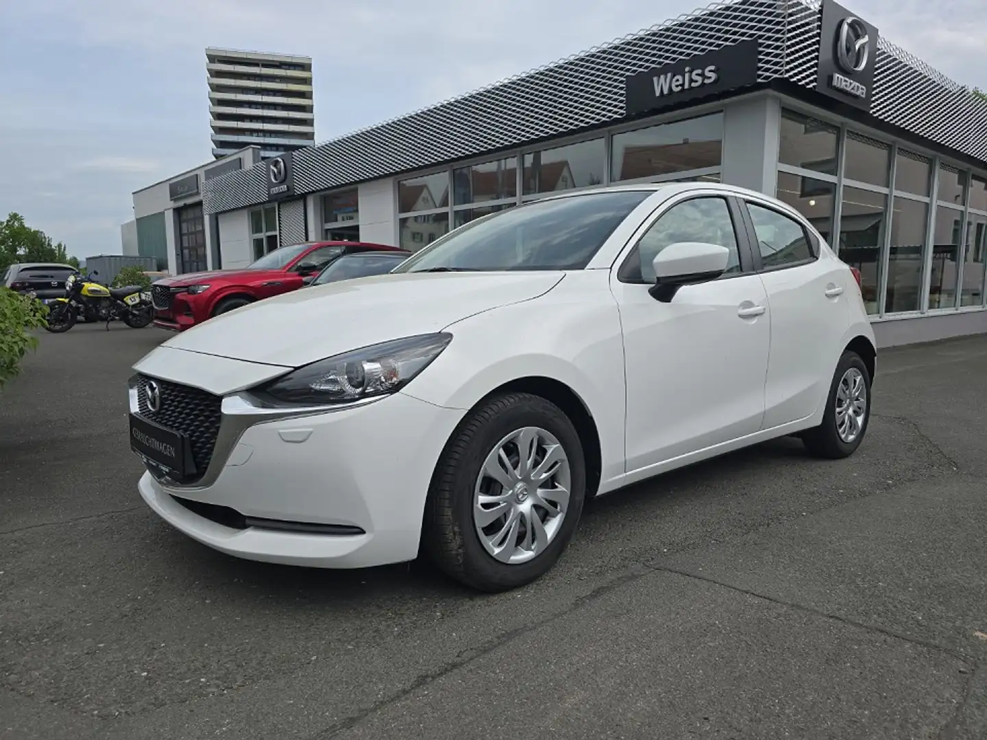Mazda 2 SKYACTIV-G 75 M Hybrid Prime-Line Blanc - 1