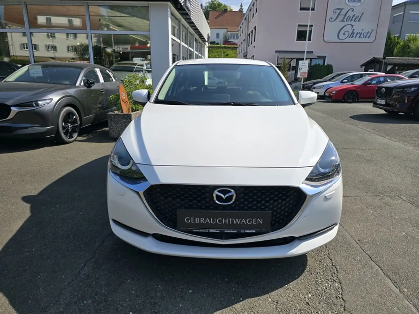 Mazda 2 SKYACTIV-G 75 M Hybrid Prime-Line Weiß - 2
