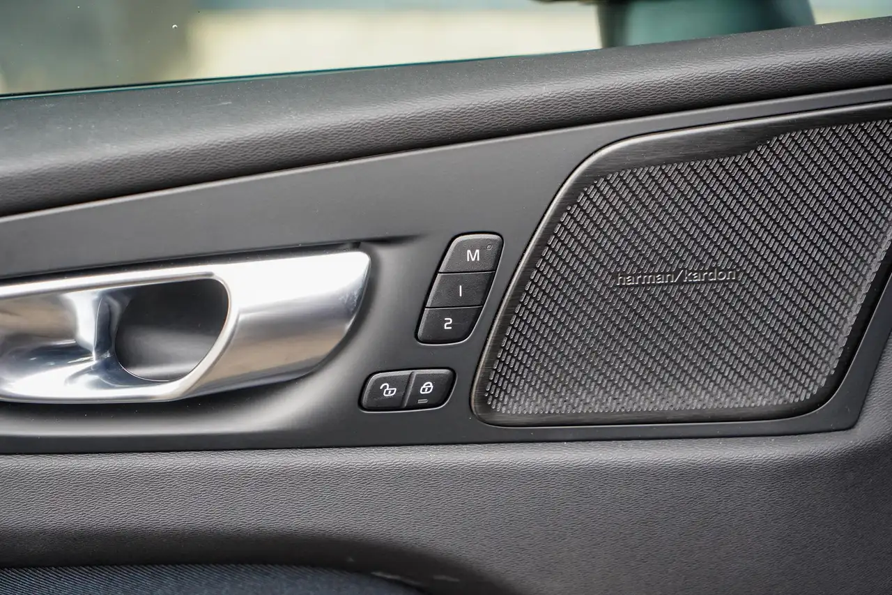 Volvo XC60 2026 — фото 15
