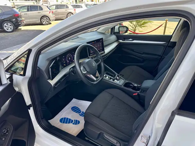Volkswagen Golf view 11