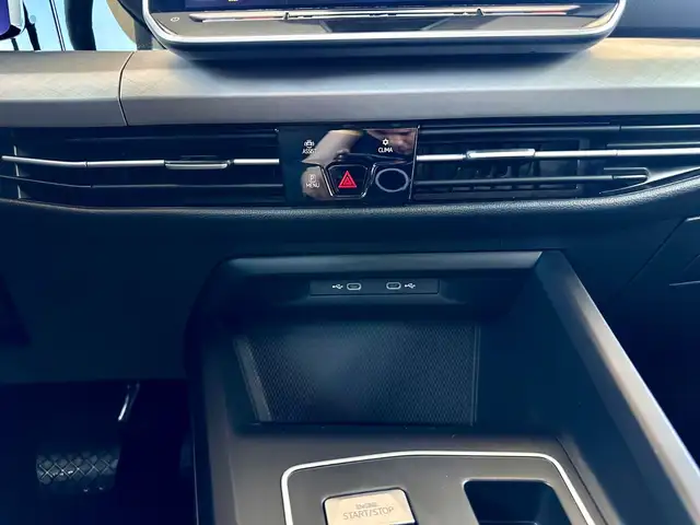 Volkswagen Golf view 19