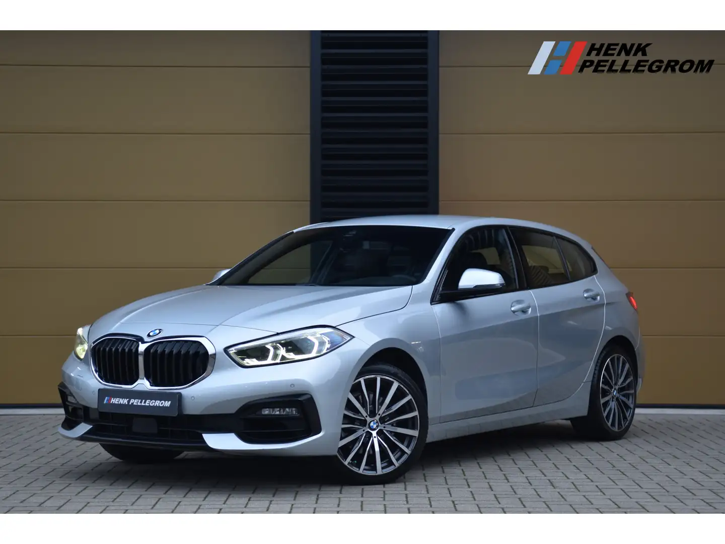 BMW 118 1-serie 118i High Executive Edition * Sportstoelen Grau - 1