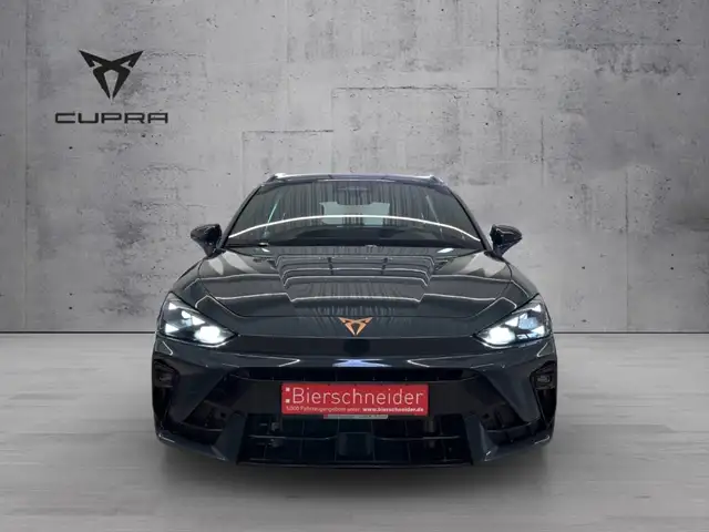 Cupra Leon view 2