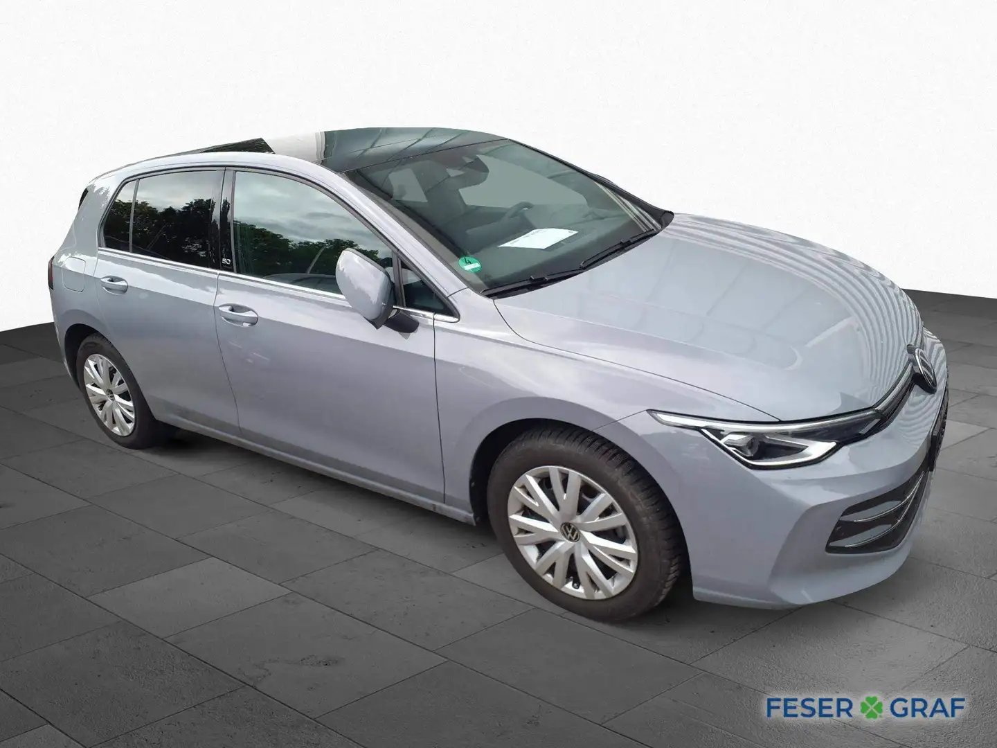 Volkswagen Golf VIII 1.5 eTSI DSG 50.J PANO LED-MATRIX HUD Grau - 2