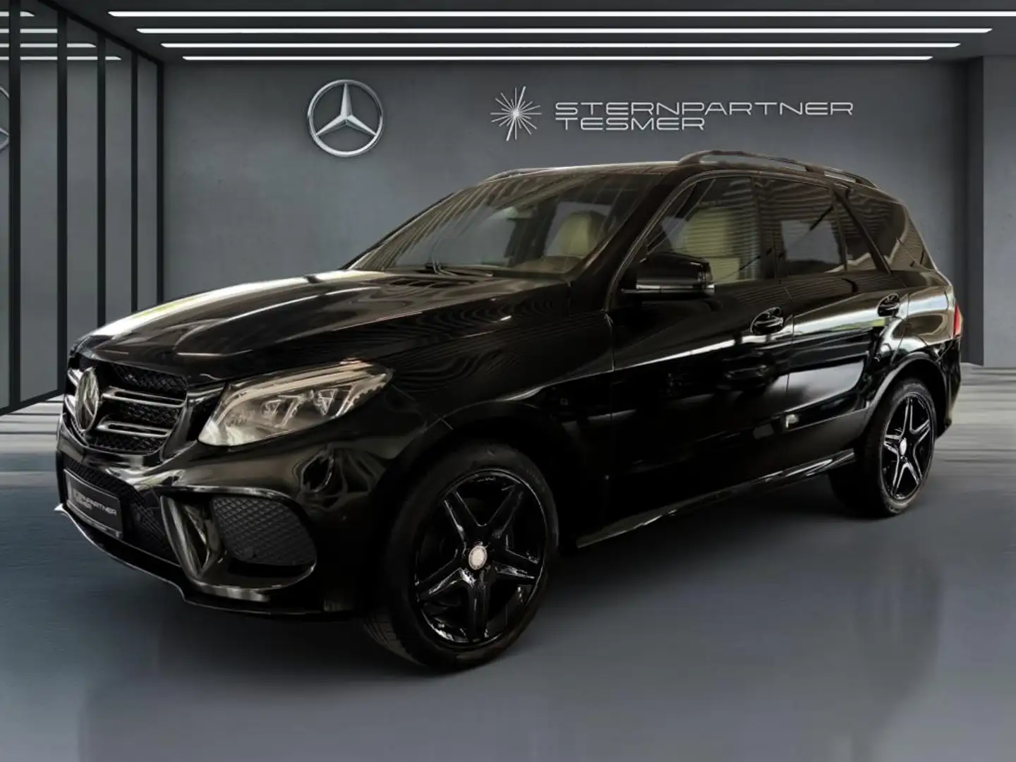 Mercedes-Benz GLE 350 d 4M AMG - Panorama - AHK - Night - Memory Noir - 1
