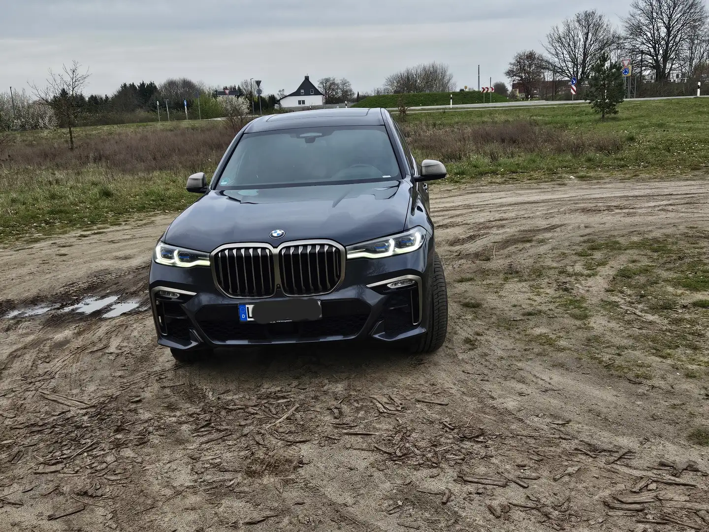 BMW X7 M M 50i - 2