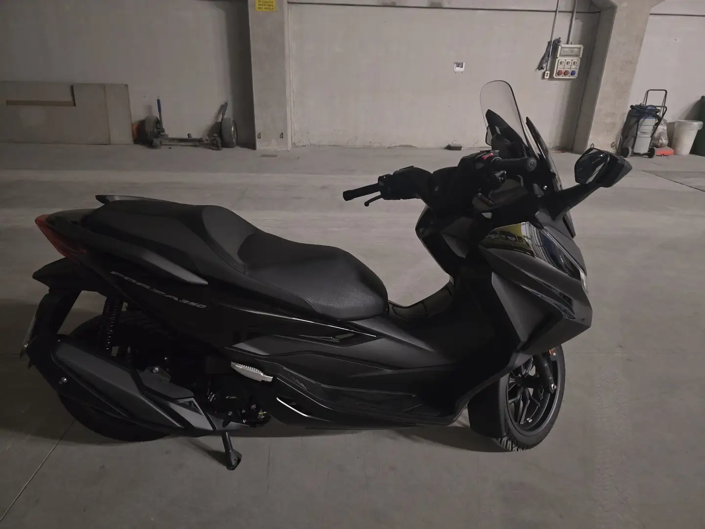 Honda Forza 350 Noir - 1