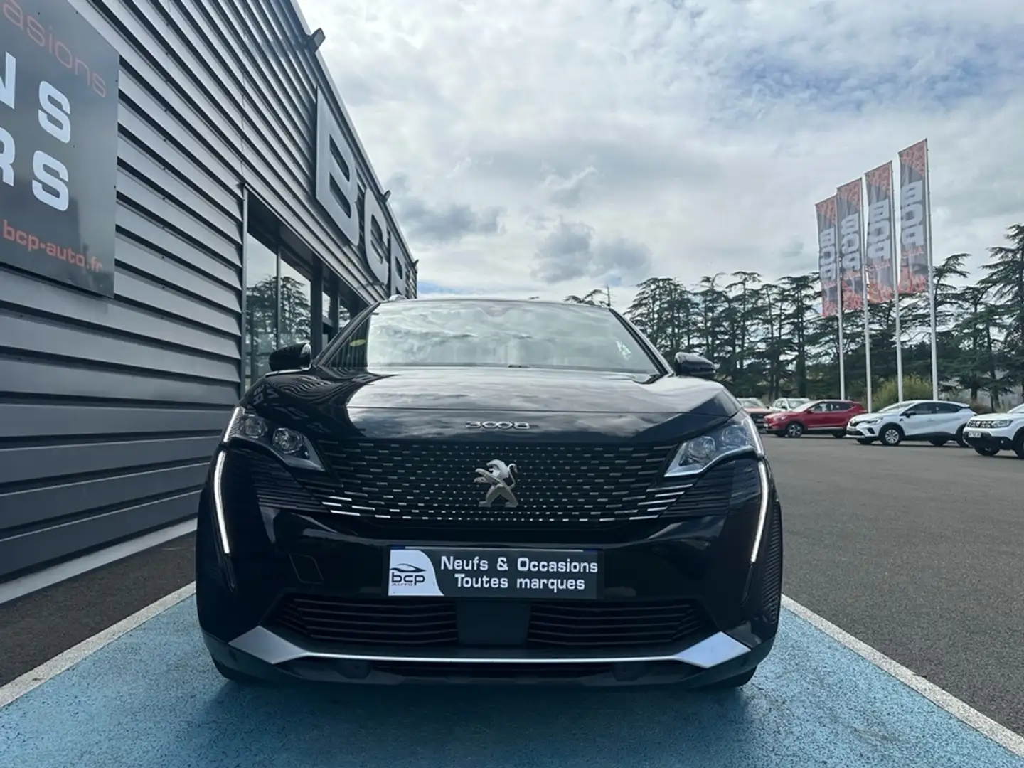 Peugeot 3008 1.5 BLUEHDI 130CH S\u0026S GT EAT8 Negro - 2