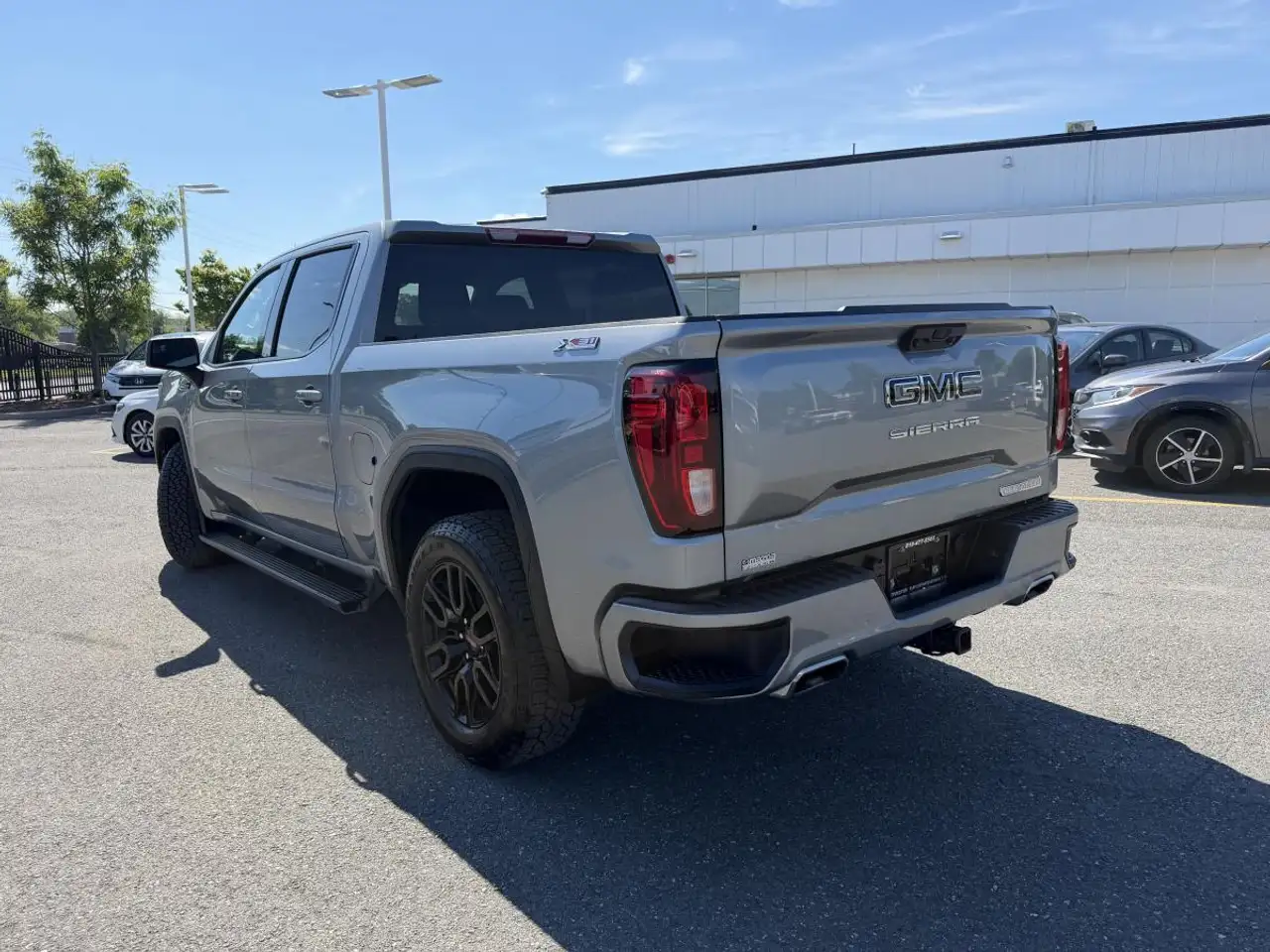 GMC Sierra 1500 снимка GMC Sierra 1500
