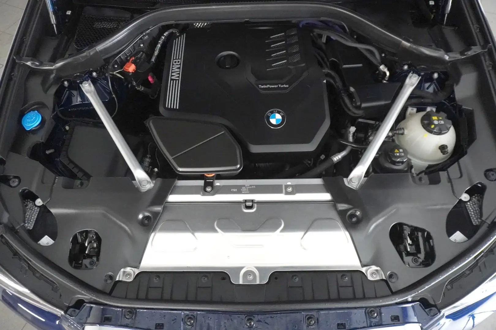 BMW X4 xDrive20i Blau - 2