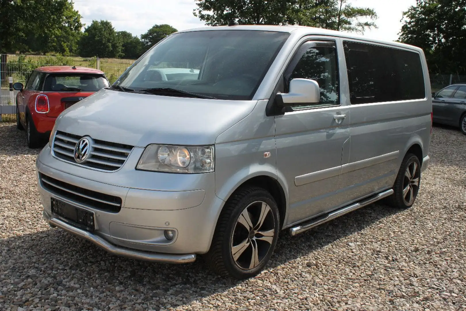 Volkswagen T5 Multivan 2.5 TDI-Automatik-Navi-Standheizung Silber - 1