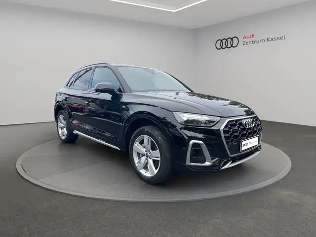 Audi Q5 view 9