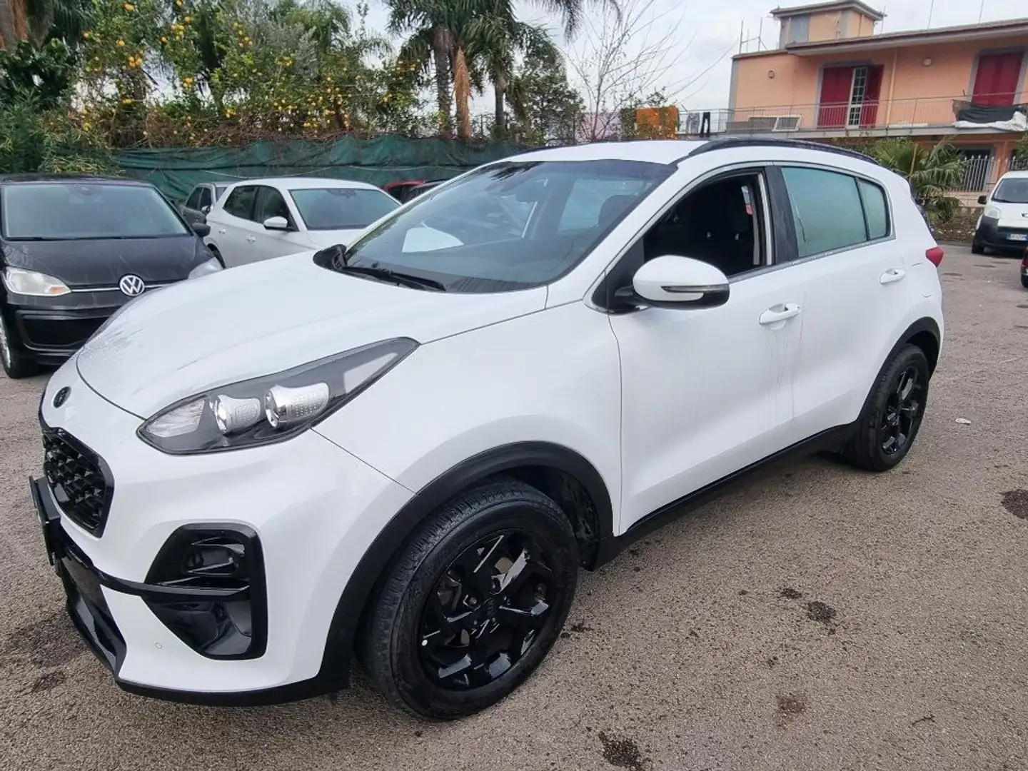 Kia Sportage 1.6 CRDI 136 CV 2WD Mild Hybrid Black Edition Bianco - 2