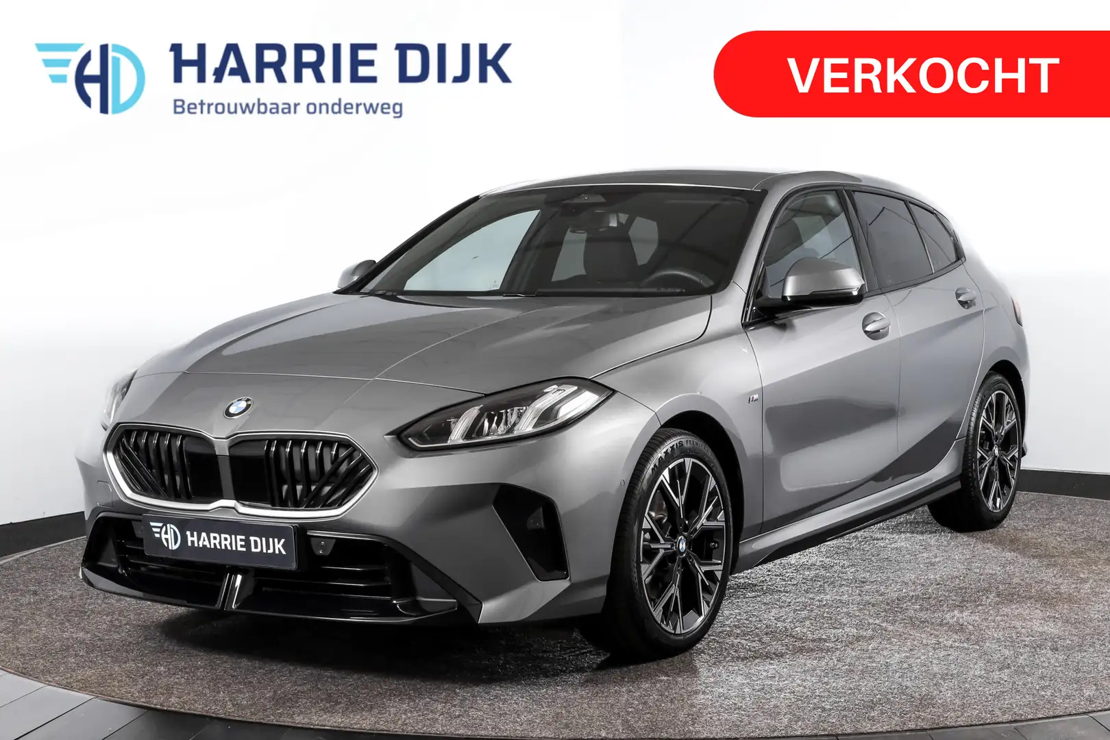BMW 120 1-serie M Sport (Nieuw Model) - Automaat | Dig. Co Grijs - 1
