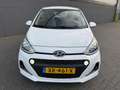 Hyundai i10 1.0i Comfort*PARK SENSOREN*CRUISE*APK*NAP*AIRCO*EL Wit - thumbnail 2