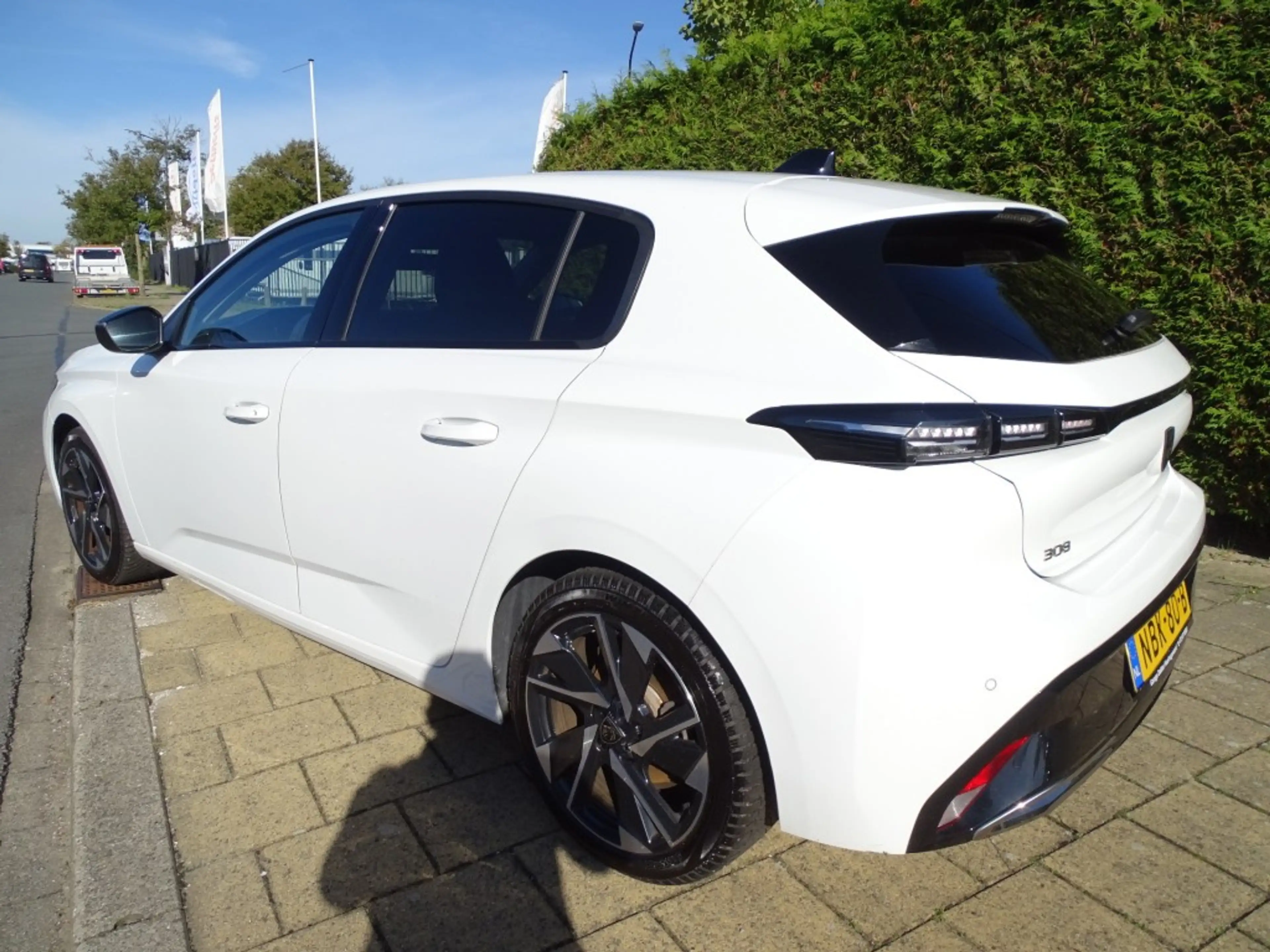 Peugeot 308 1.2 PURETECH ALLURE-Multimedia-Cruise-ISOfix-Autom — photo 5