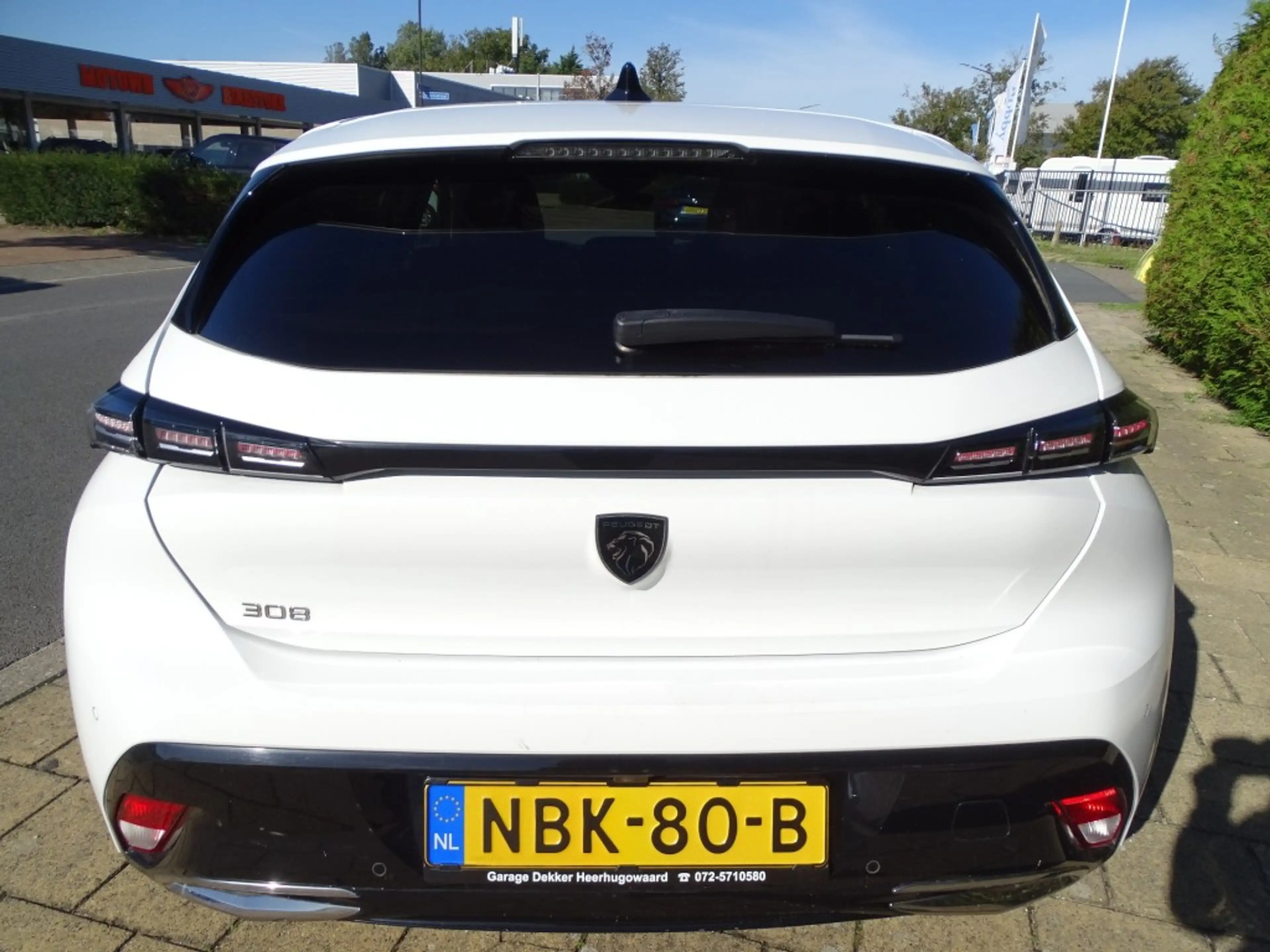Peugeot 308 1.2 PURETECH ALLURE-Multimedia-Cruise-ISOfix-Autom — photo 14