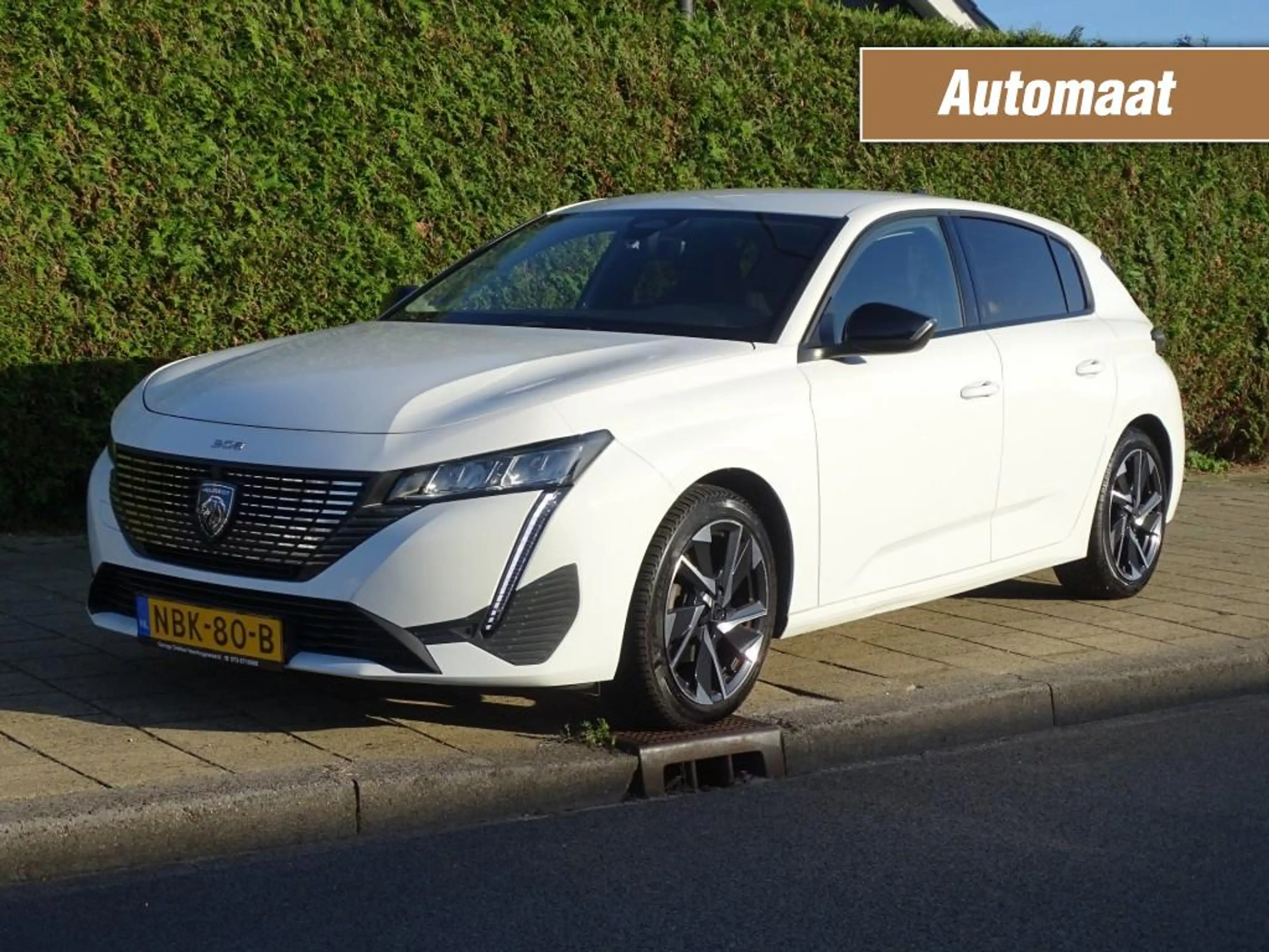 Peugeot 308 1.2 PURETECH ALLURE-Multimedia-Cruise-ISOfix-Autom