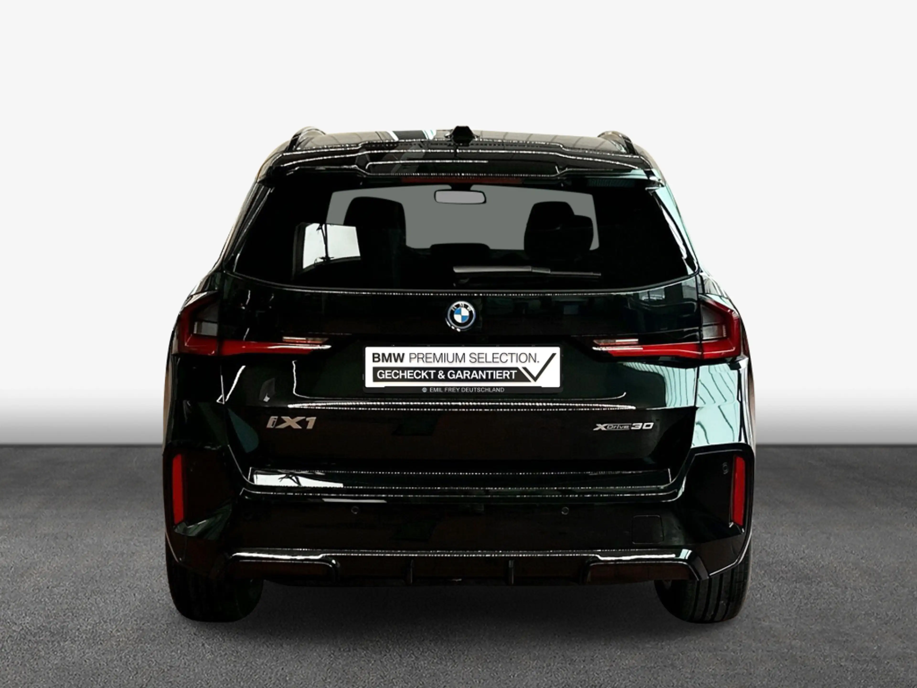 BMW iX1 xDrive30 M Sportpaket — photo 5