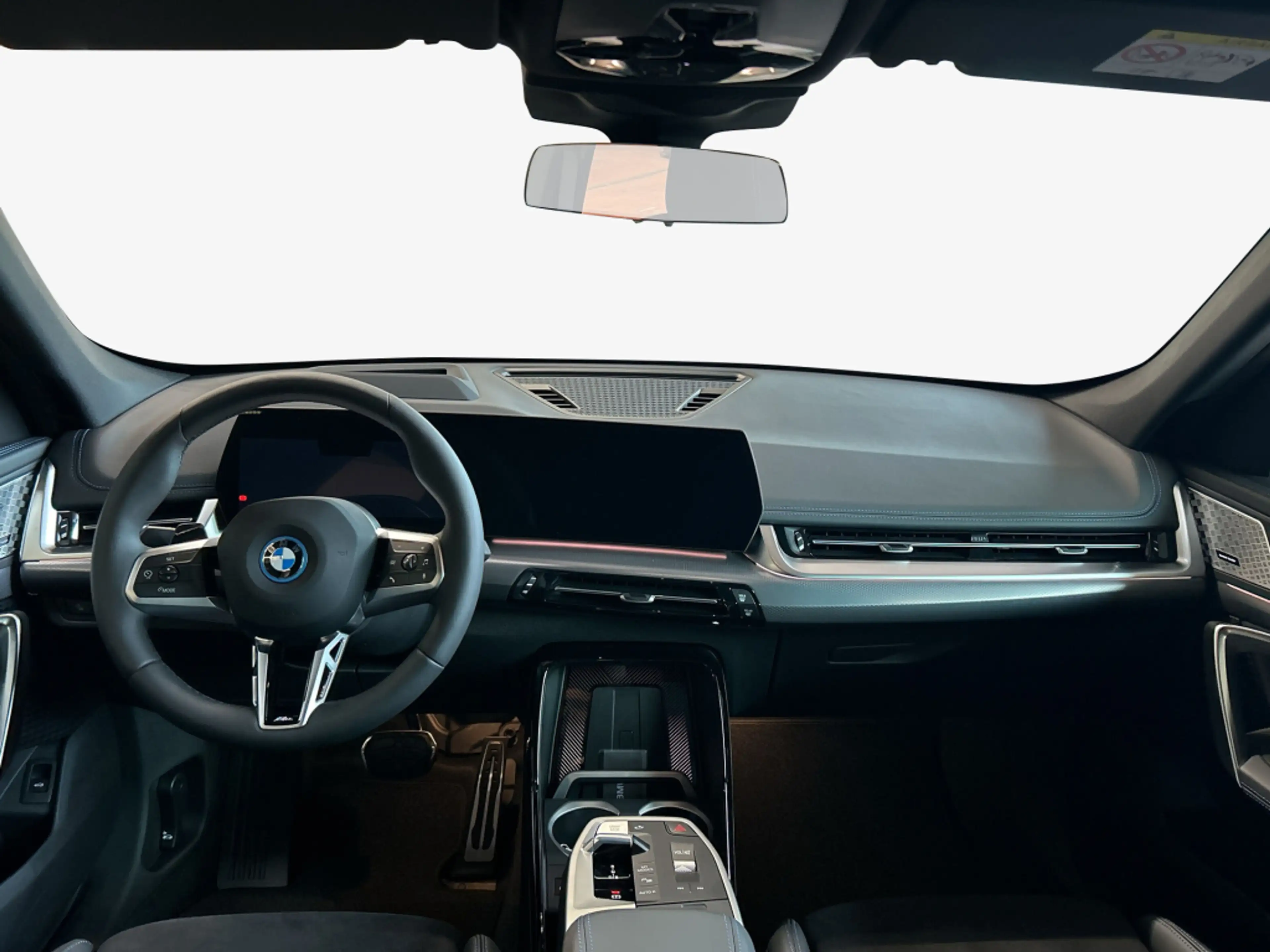 BMW iX1 xDrive30 M Sportpaket — photo 14