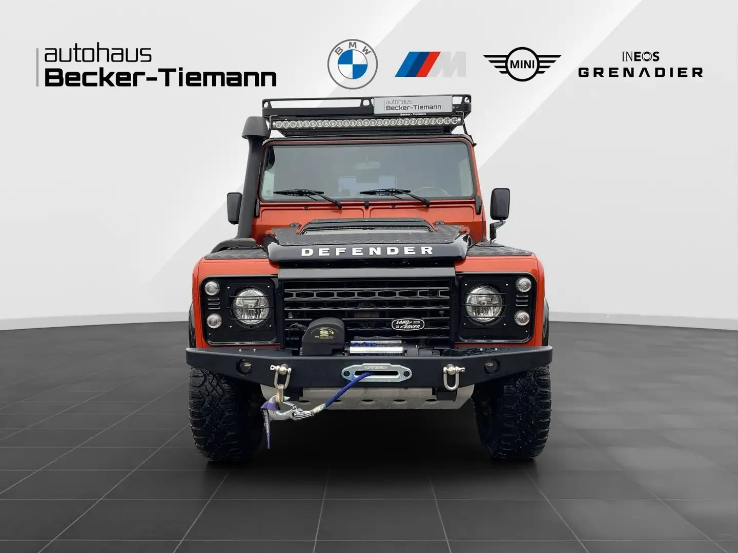 Land Rover Defender 110 Adventure Winde Standheizung Orange - 2