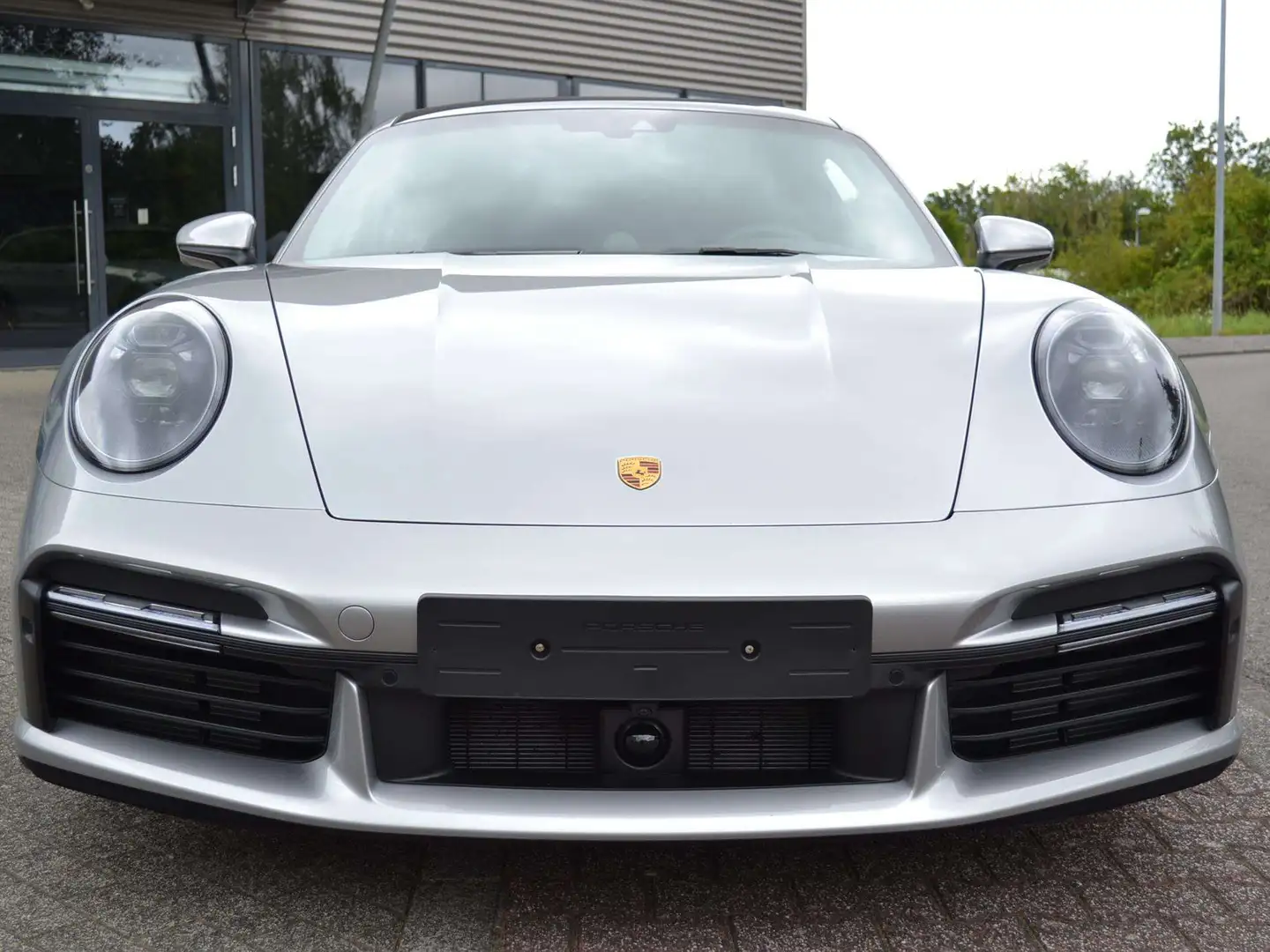 Porsche 992 Turbo Stříbrná - 2