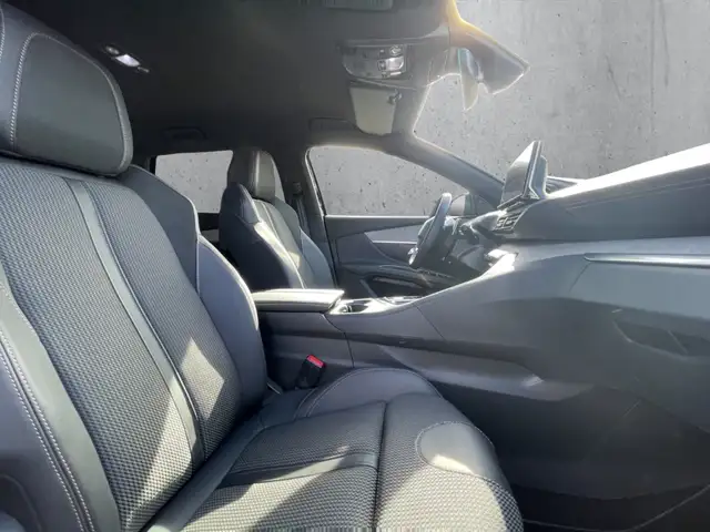 Peugeot 5008 view 13