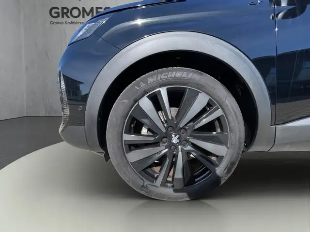 Peugeot 5008 view 11