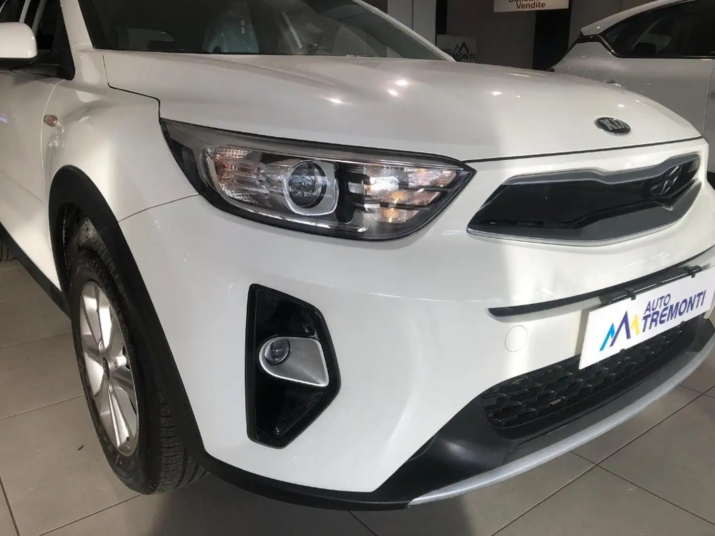 Kia Stonic 1.4 MPI 100 CV Style NEOPATENTATI Bianco - 2