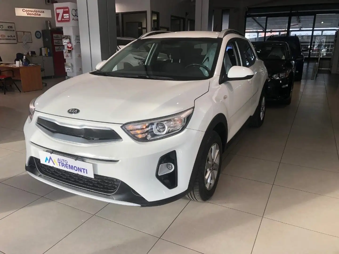 Kia Stonic 1.4 MPI 100 CV Style NEOPATENTATI Bianco - 1