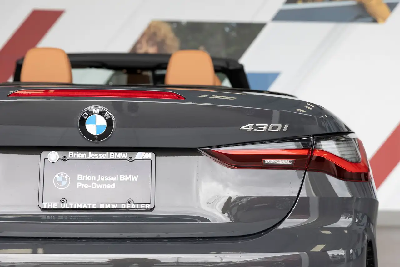 BMW 4 Series photo BMW 4 Series