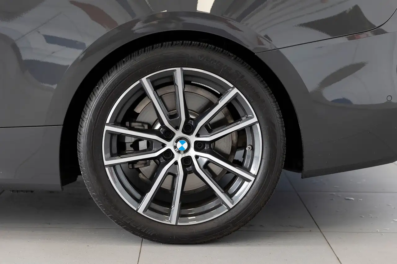 BMW 4 Series photo BMW 4 Series