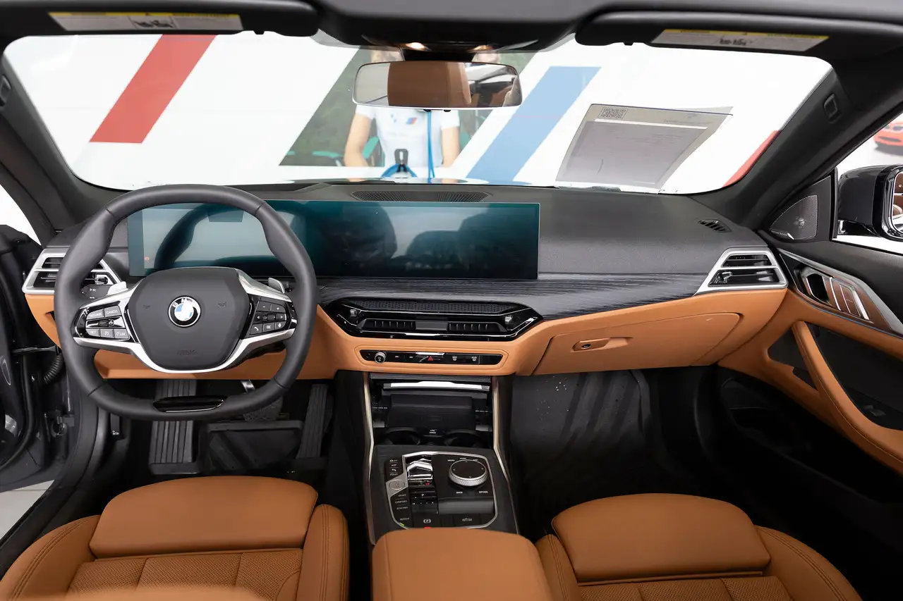 BMW 4 Series photo BMW 4 Series