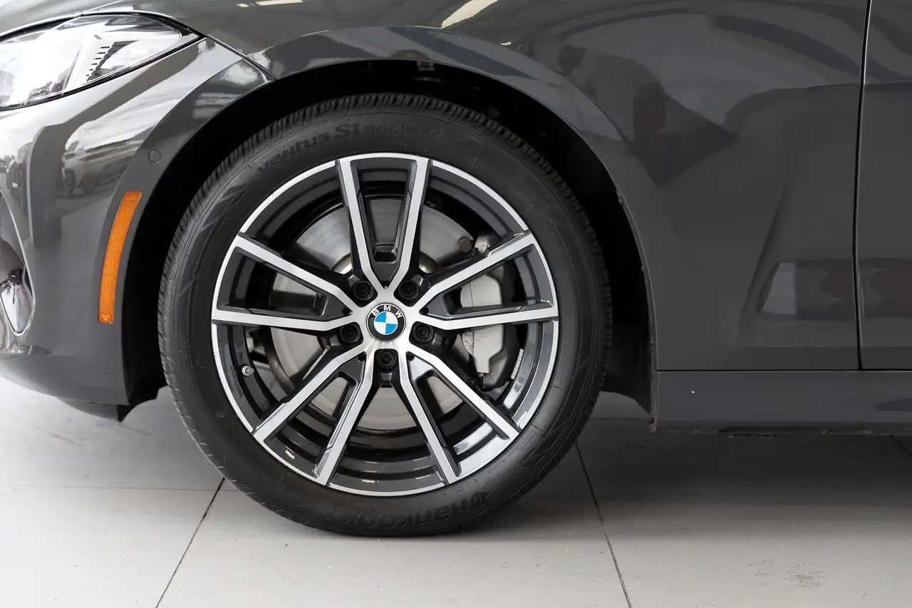 BMW 4 Series photo BMW 4 Series