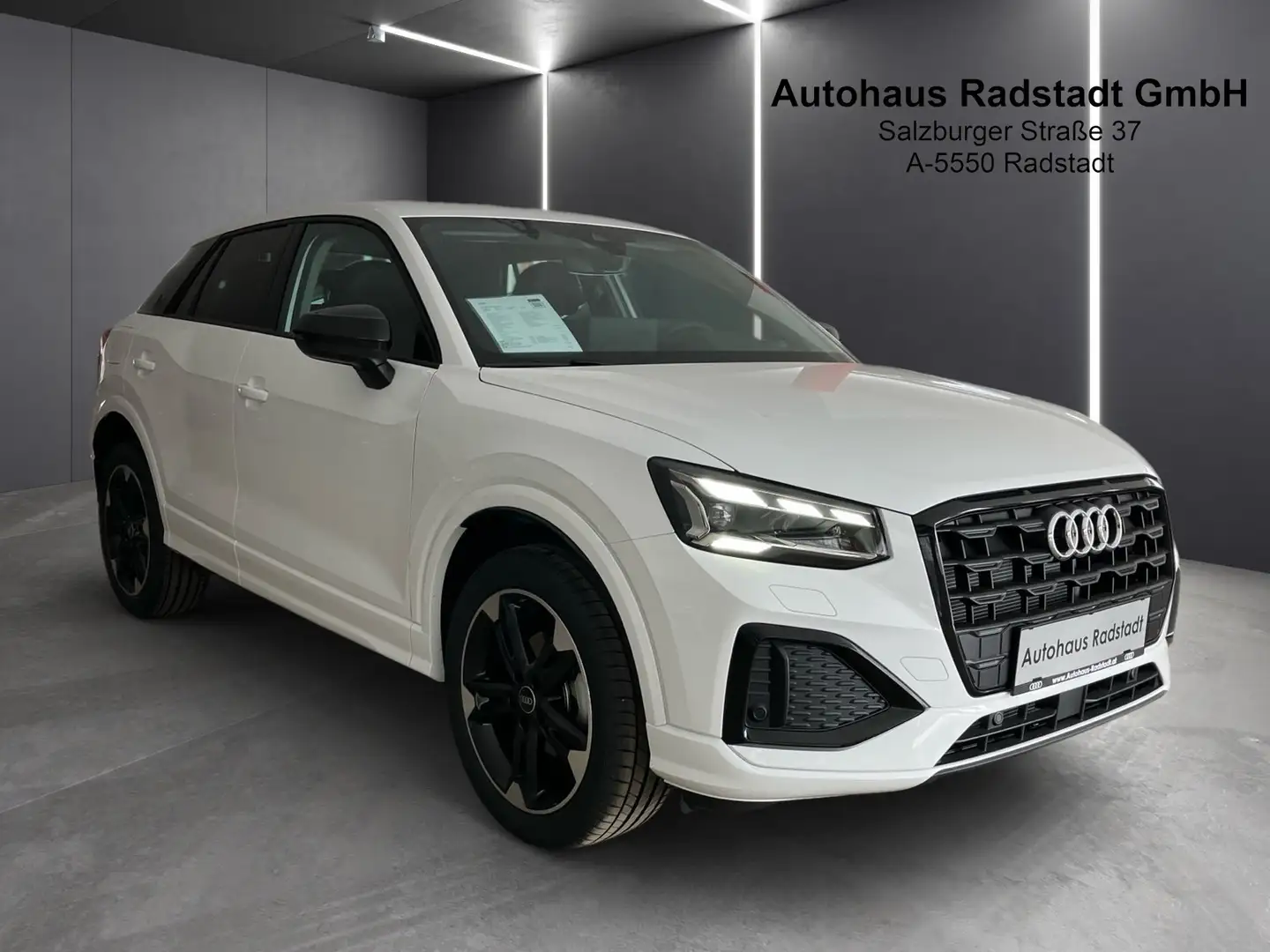 Audi Q2 30 TFSI advanced Grau - 2