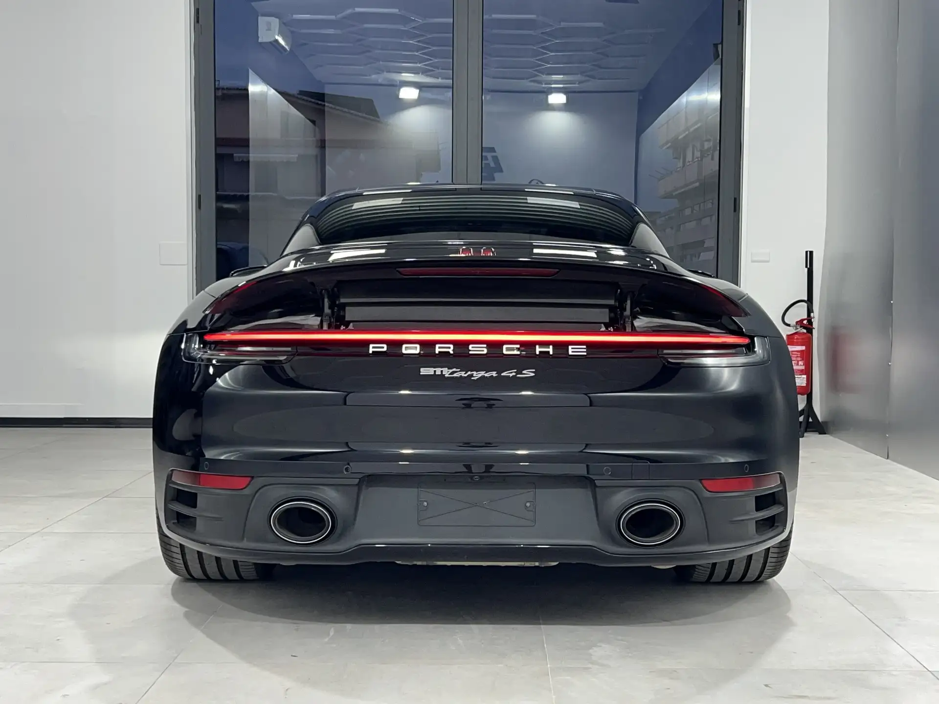 Porsche 911 2021 검정 사진 5