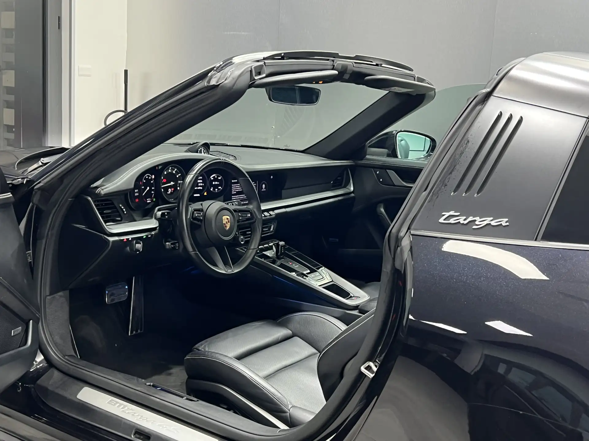 Porsche 911 2021 검정 사진 7