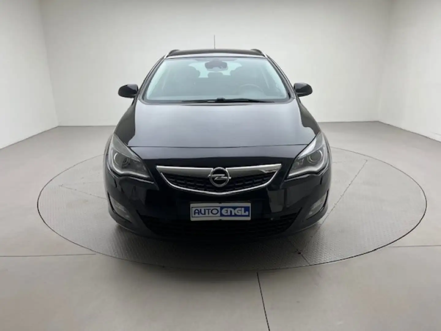 Opel Astra 1.6 Turbo 180 PS Sports Tourer Cosmo Nero - 2