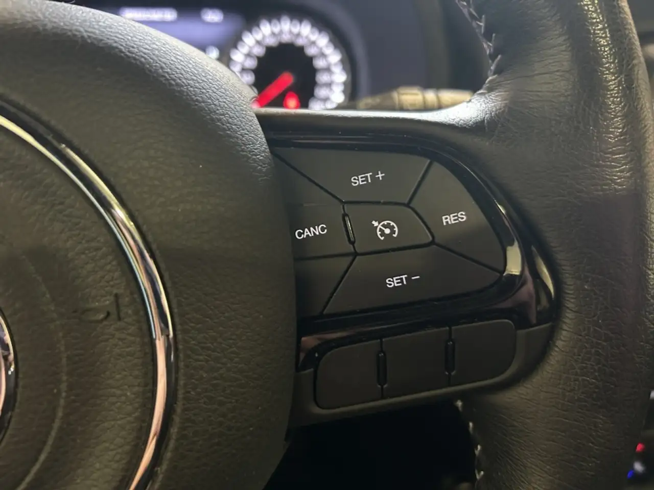 Jeep Renegade снимка Jeep Renegade
