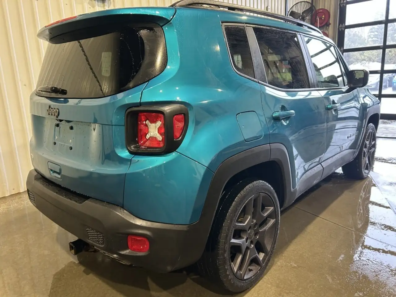 Jeep Renegade снимка Jeep Renegade